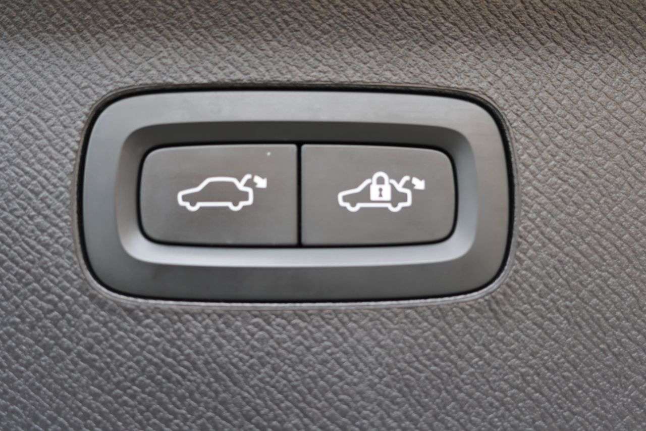 2022 VOLVO XC90 2022 VOLVO XC90