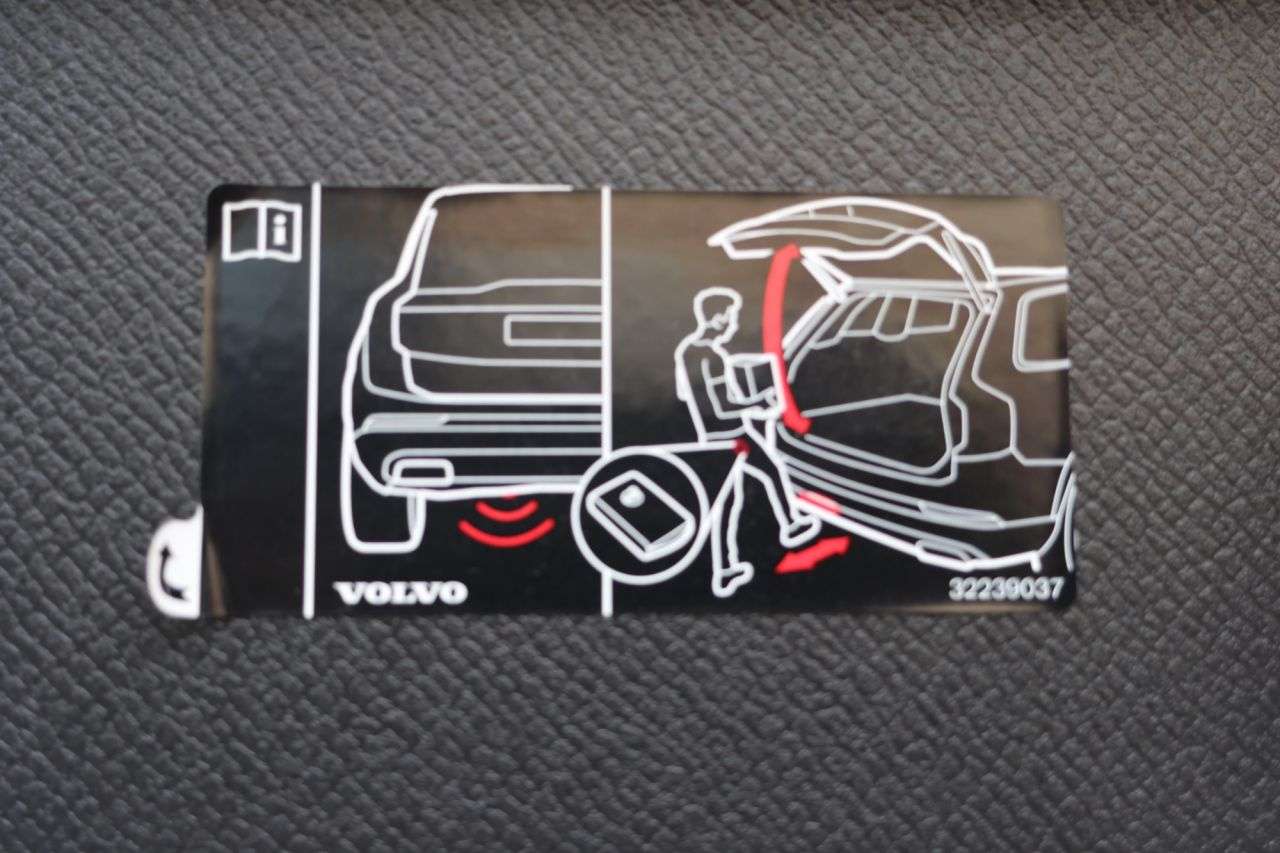 2022 VOLVO XC90 2022 VOLVO XC90