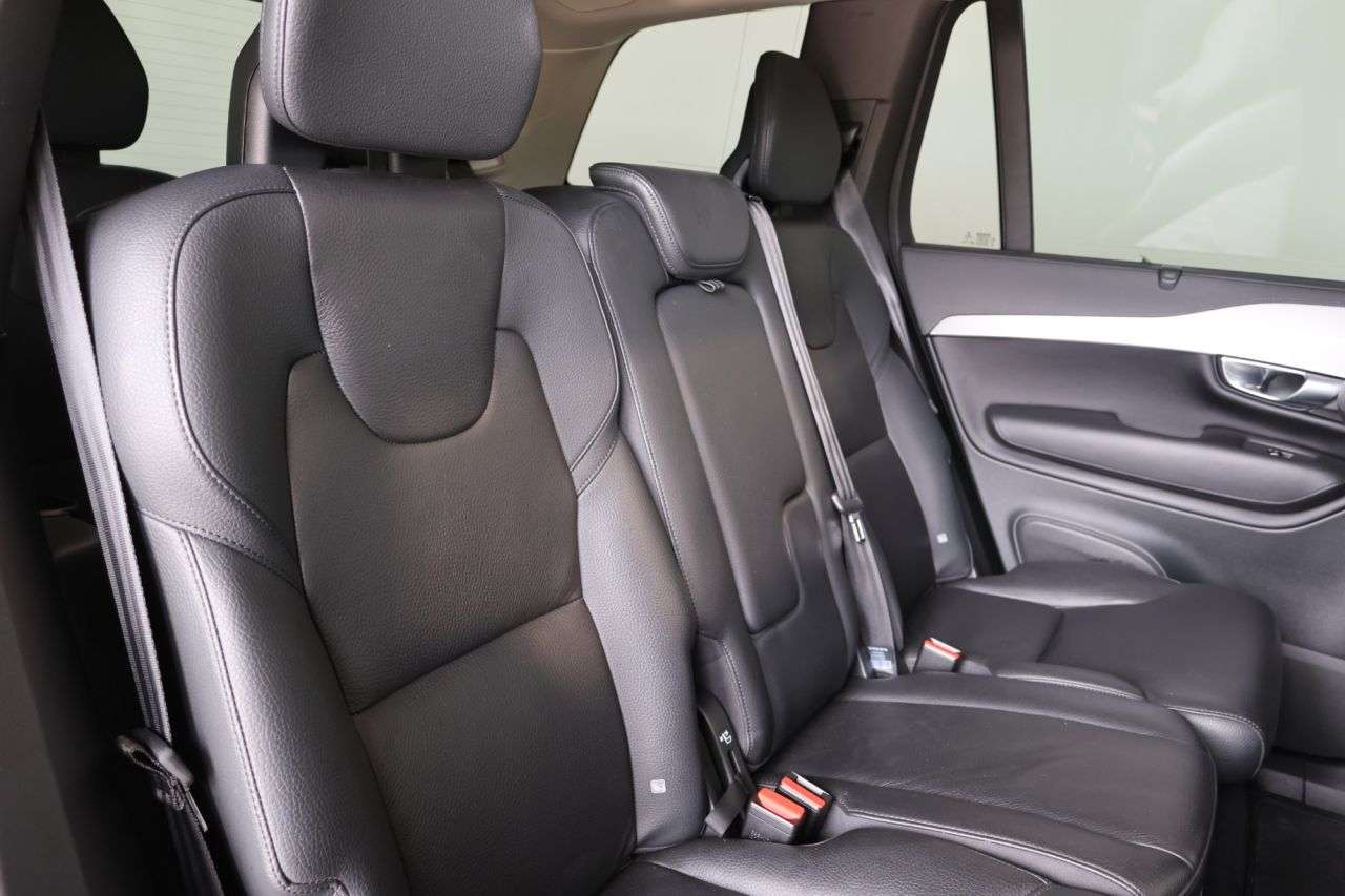 2022 VOLVO XC90 2022 VOLVO XC90