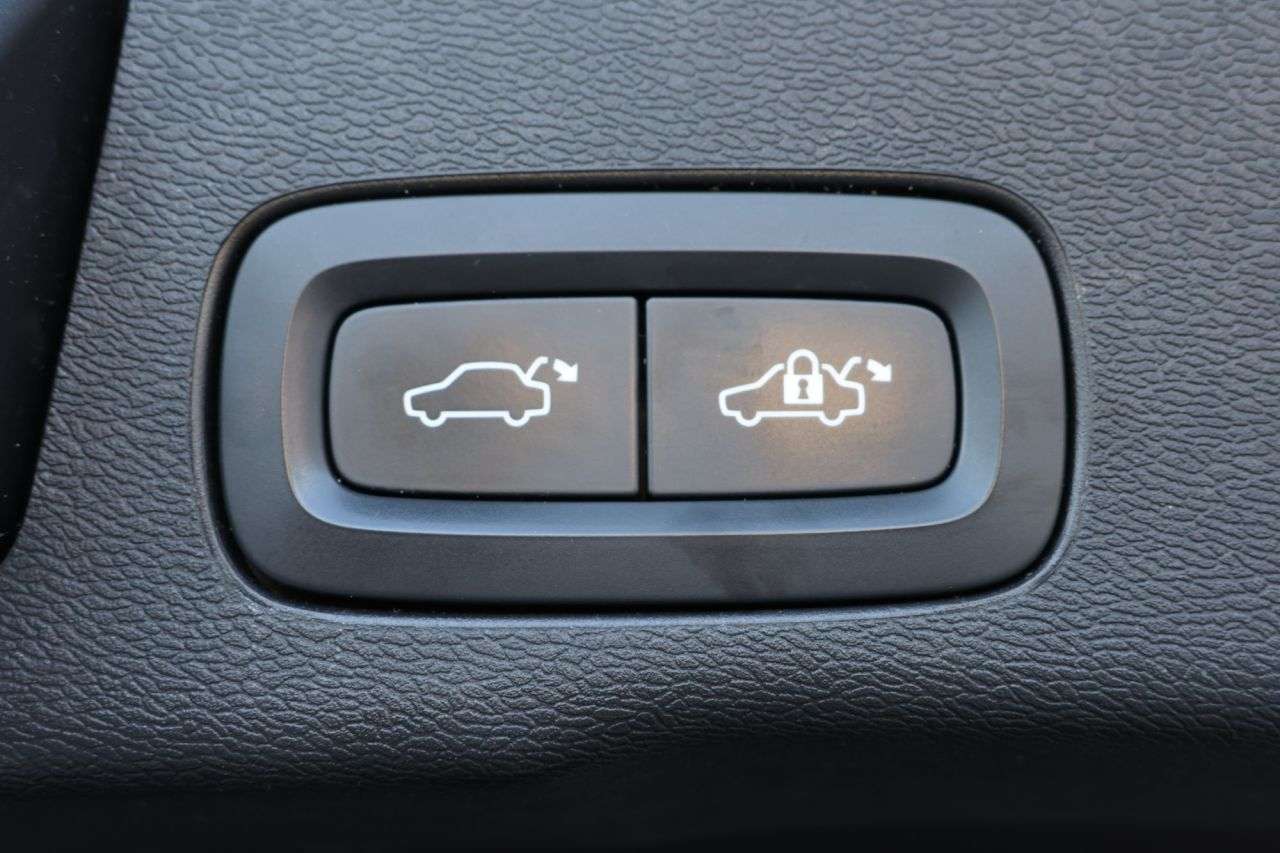 2022 VOLVO XC60 2022 VOLVO XC60