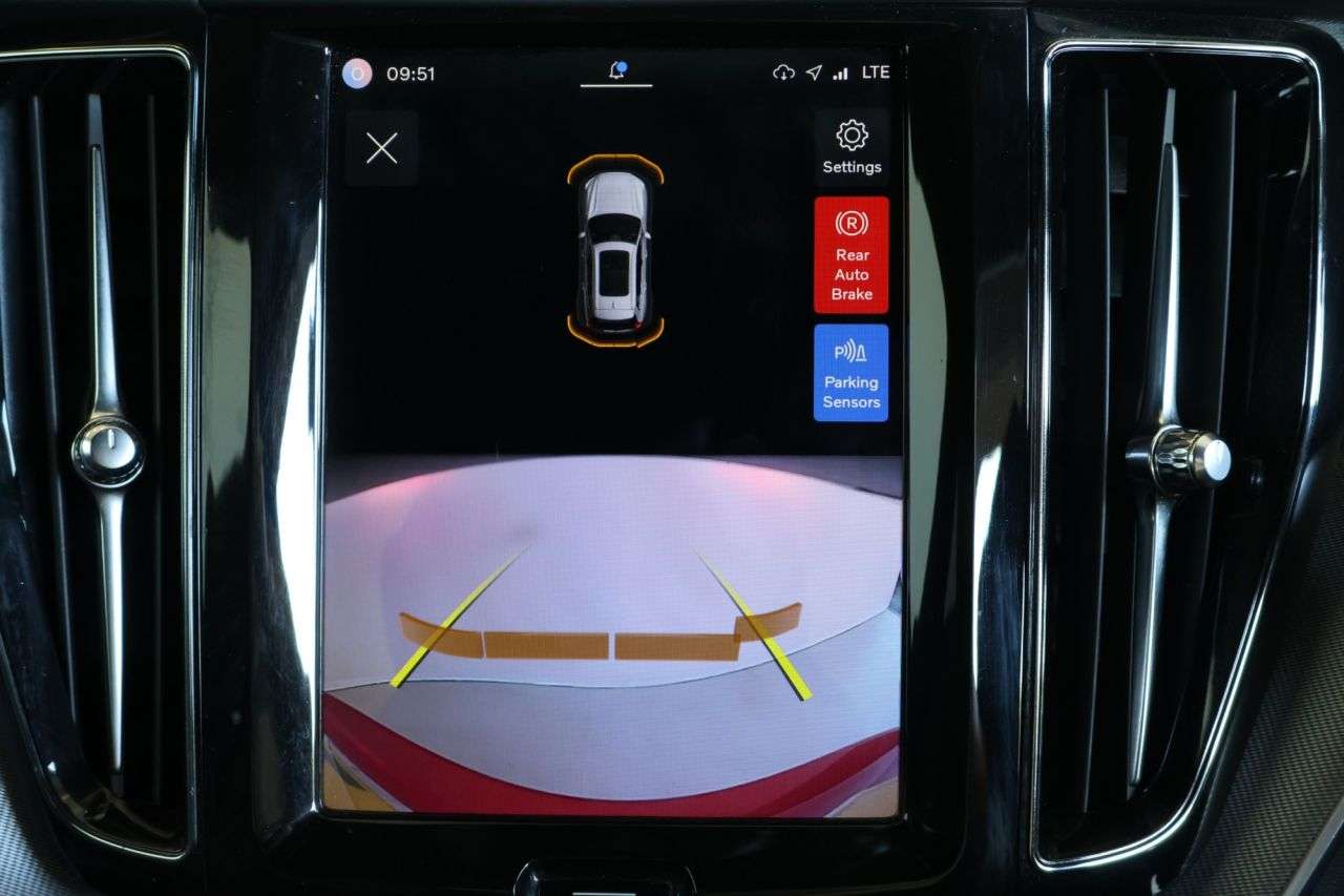 2022 VOLVO XC60 2022 VOLVO XC60