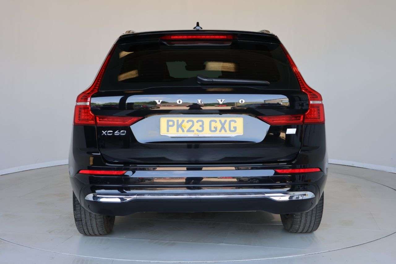 2023 VOLVO XC60 2023 VOLVO XC60