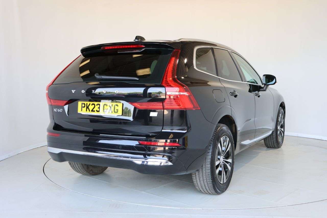 2023 VOLVO XC60 2023 VOLVO XC60