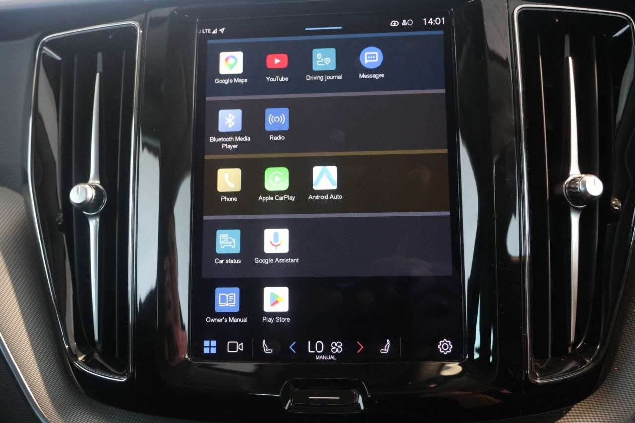 2023 VOLVO XC60 2023 VOLVO XC60