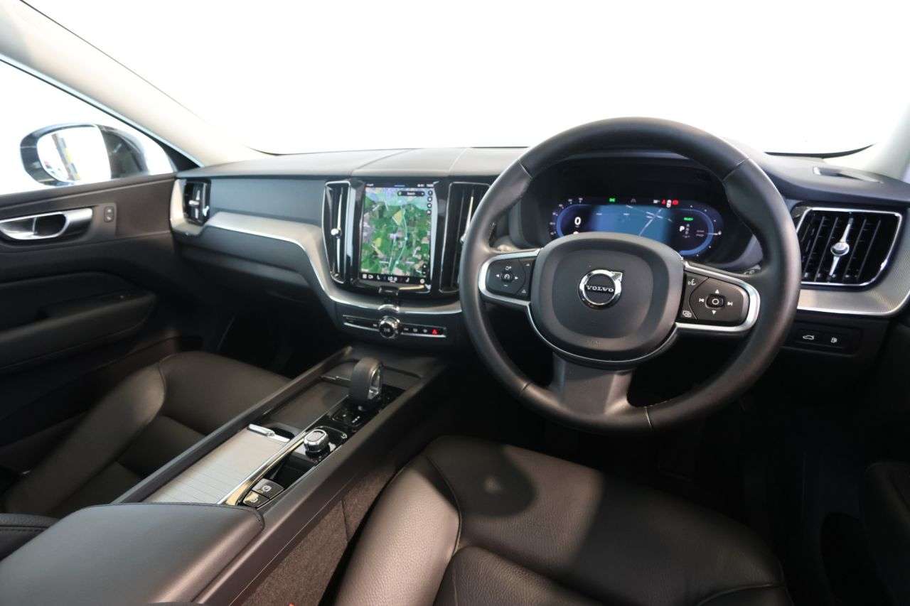 2023 VOLVO XC60 2023 VOLVO XC60