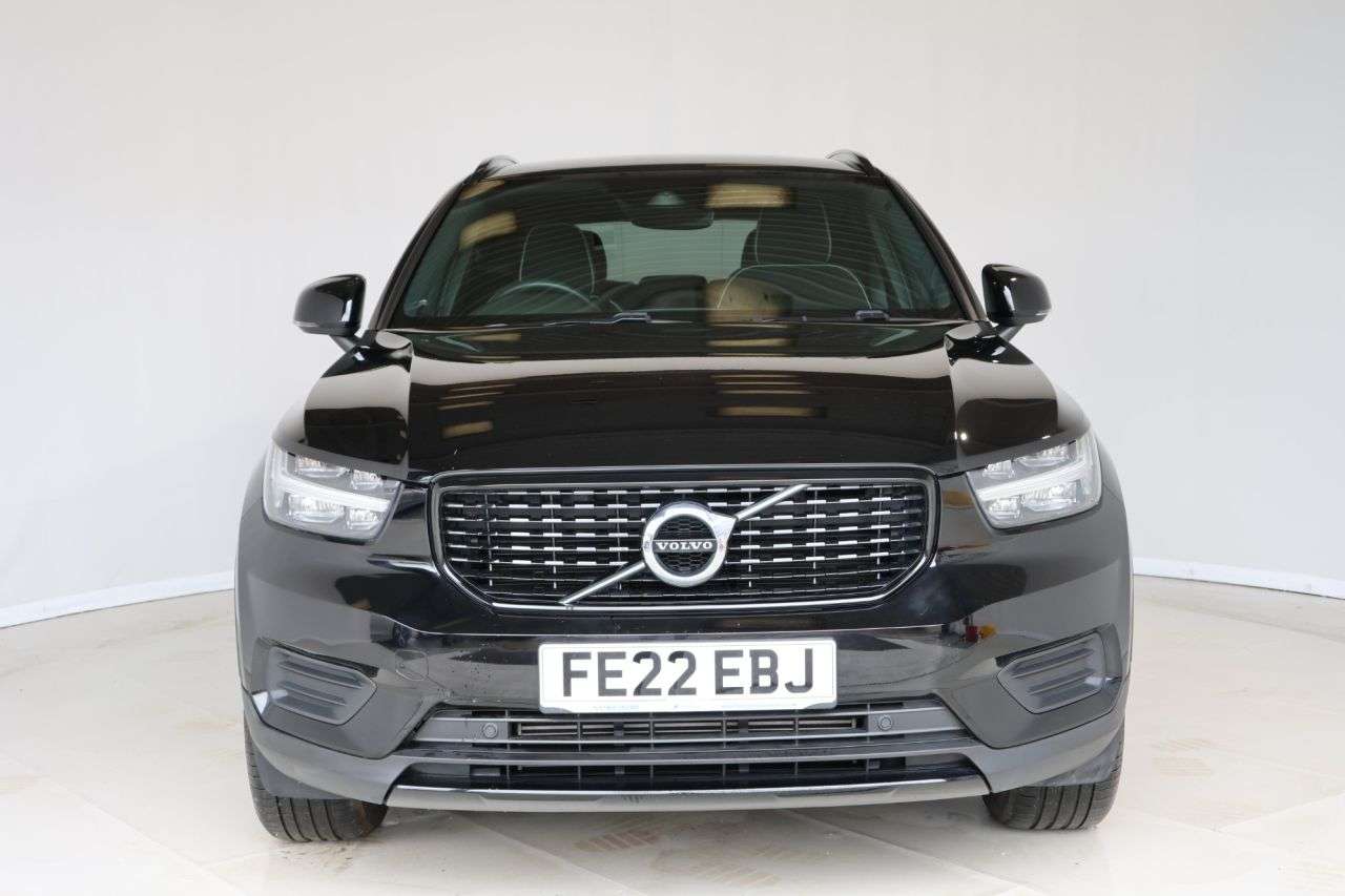 2022 VOLVO XC40 2022 VOLVO XC40