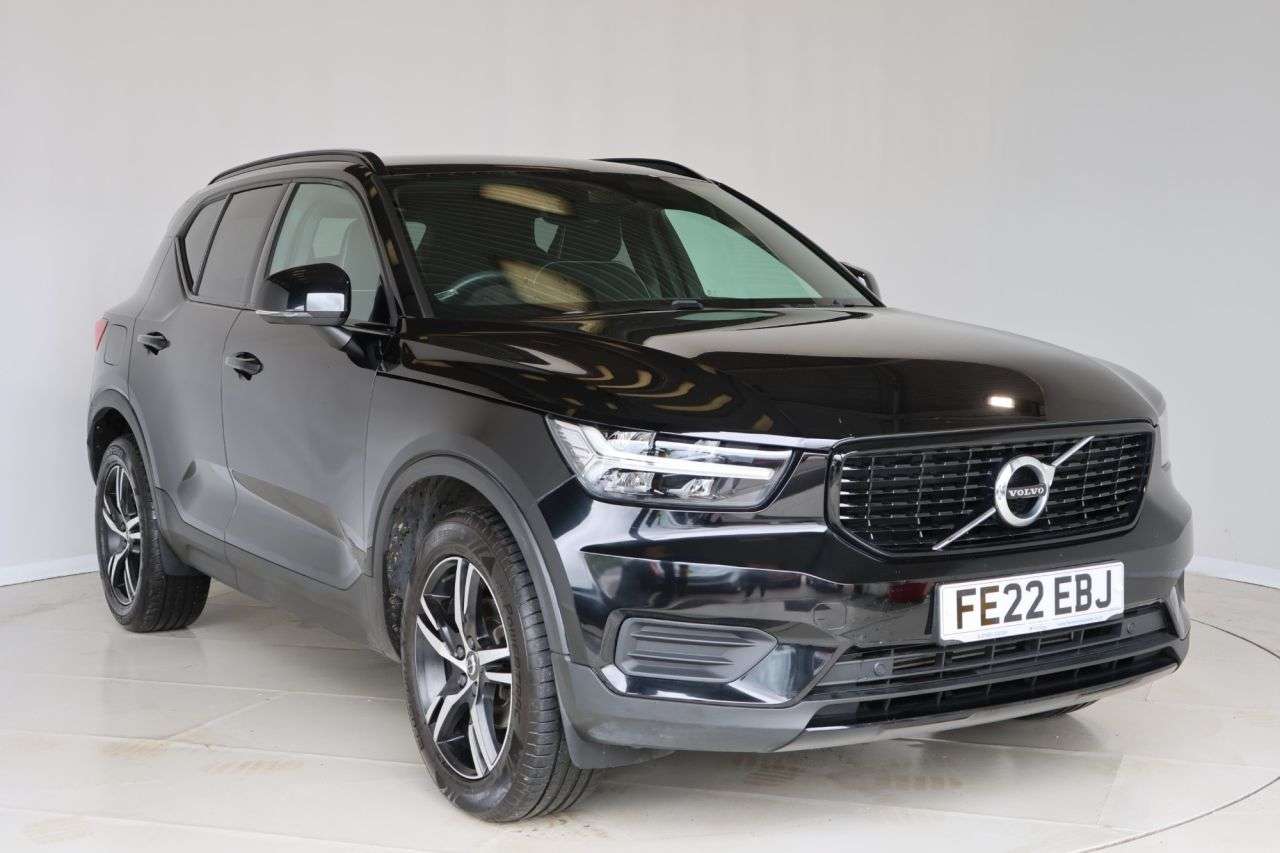 2022 VOLVO XC40 2022 VOLVO XC40