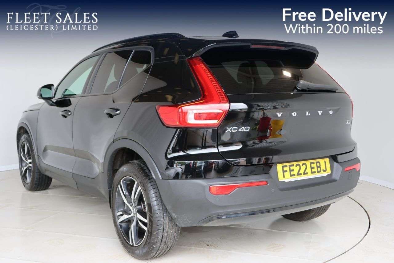 2022 VOLVO XC40 2022 VOLVO XC40