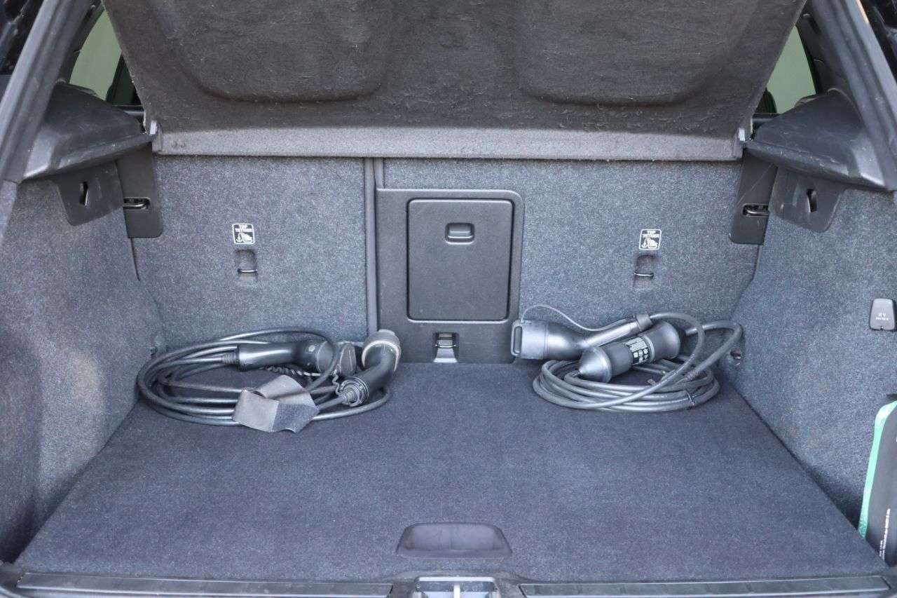 2022 VOLVO XC40 2022 VOLVO XC40