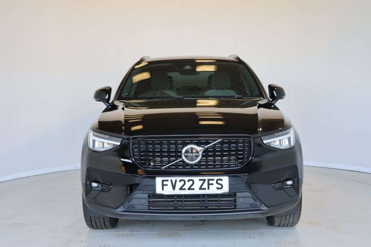 2022 VOLVO XC40 2022 VOLVO XC40