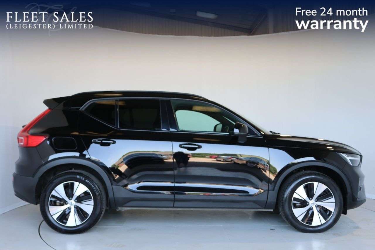 A 2022 VOLVO XC40 1.5h T4 Recharge 10.7kWh Plus SUV 5dr Petrol Plug-in Hybrid Auto Euro 6 (s/ A 2022 VOLVO XC40 1.5h T4 Recharge 10.7kWh Plus SUV 5dr Petrol Plug-in Hybrid Auto Euro 6 (s/