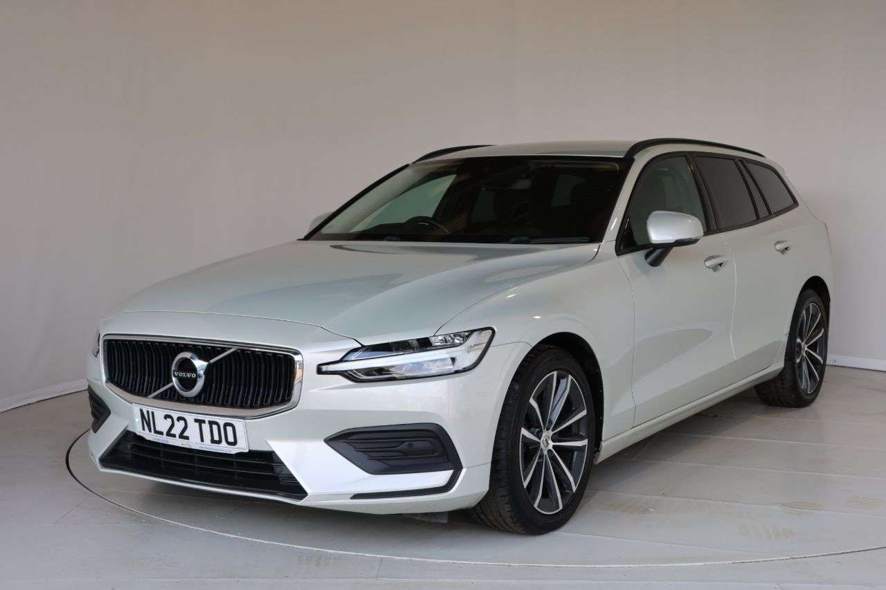 A 2022 VOLVO V60 2.0 B3 MHEV Momentum Estate 5dr Petrol Hybrid DCT Auto Euro 6 (s/s) (163 ps A 2022 VOLVO V60 2.0 B3 MHEV Momentum Estate 5dr Petrol Hybrid DCT Auto Euro 6 (s/s) (163 ps