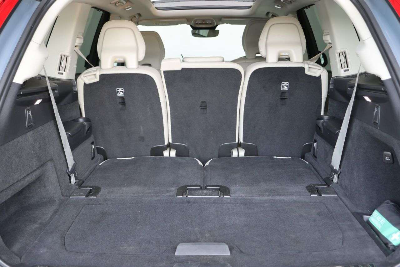 2022 VOLVO XC90 2022 VOLVO XC90