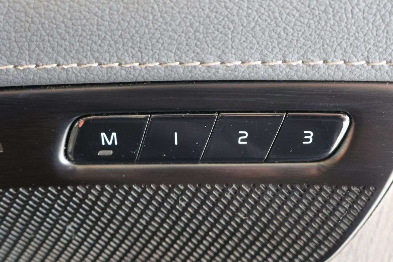 2022 VOLVO XC90 2022 VOLVO XC90