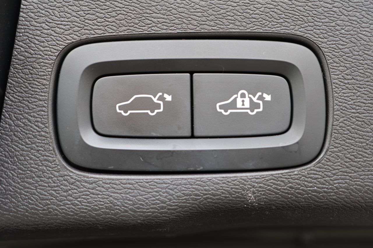 2023 VOLVO XC60 2023 VOLVO XC60