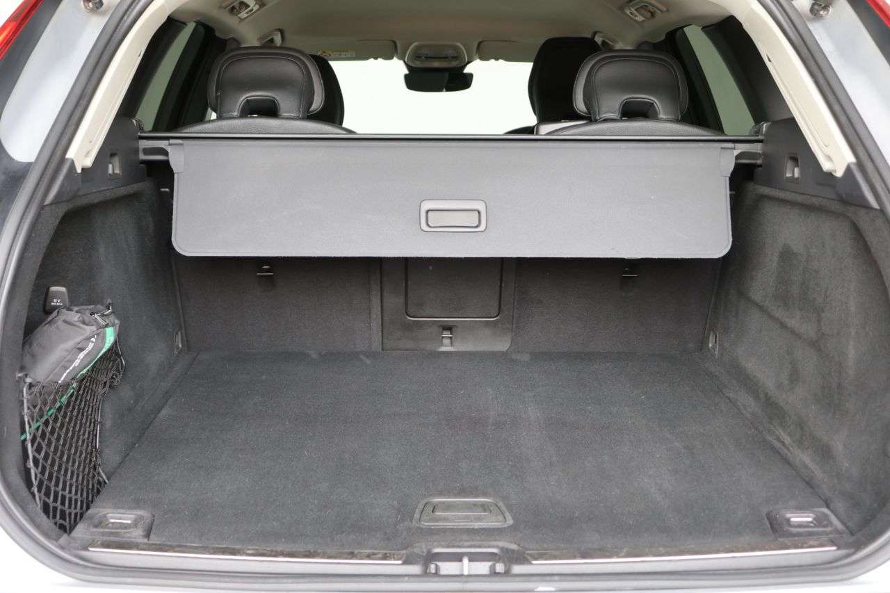 2023 VOLVO XC60 2023 VOLVO XC60