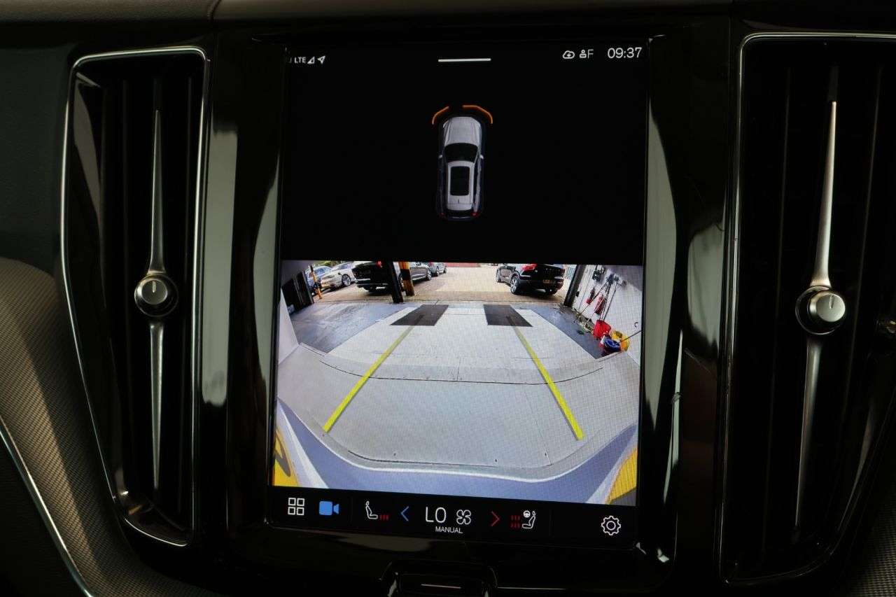 2023 VOLVO XC60 2023 VOLVO XC60