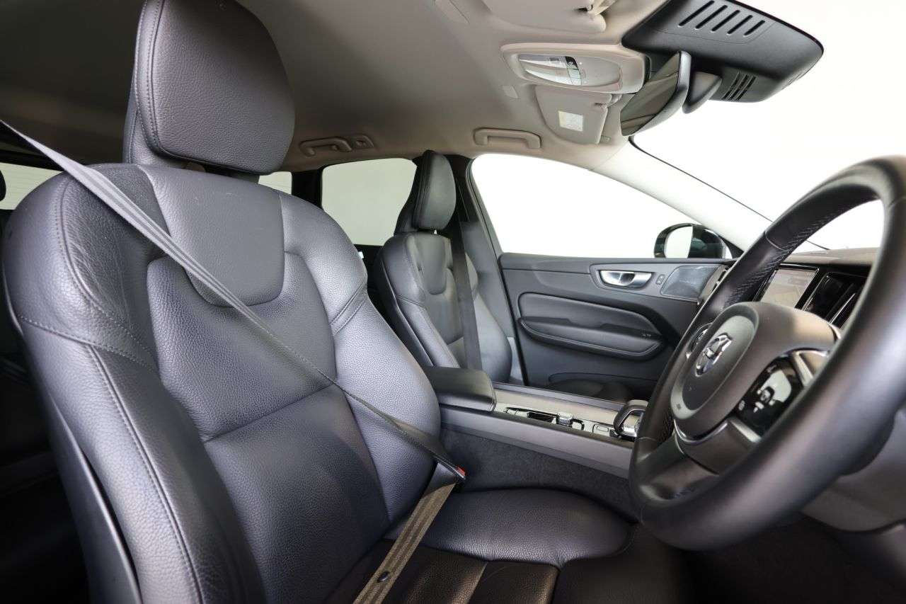 2023 VOLVO XC60 2023 VOLVO XC60