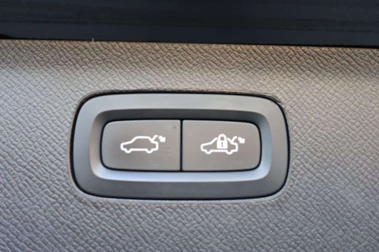 2021 VOLVO XC90 2021 VOLVO XC90