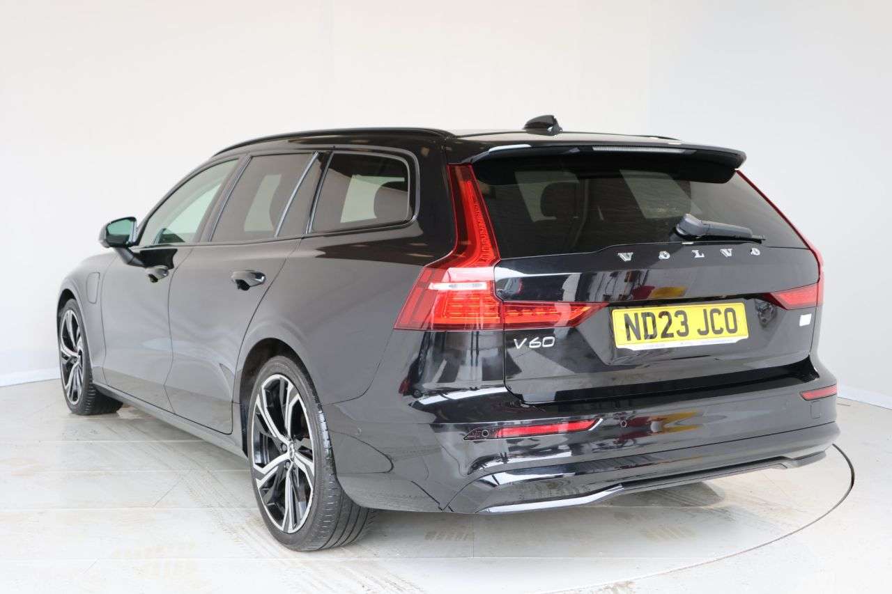 2023 VOLVO V60 2023 VOLVO V60