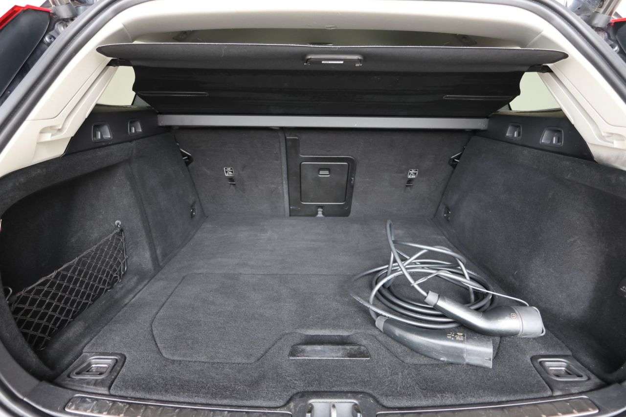 2023 VOLVO V60 2023 VOLVO V60