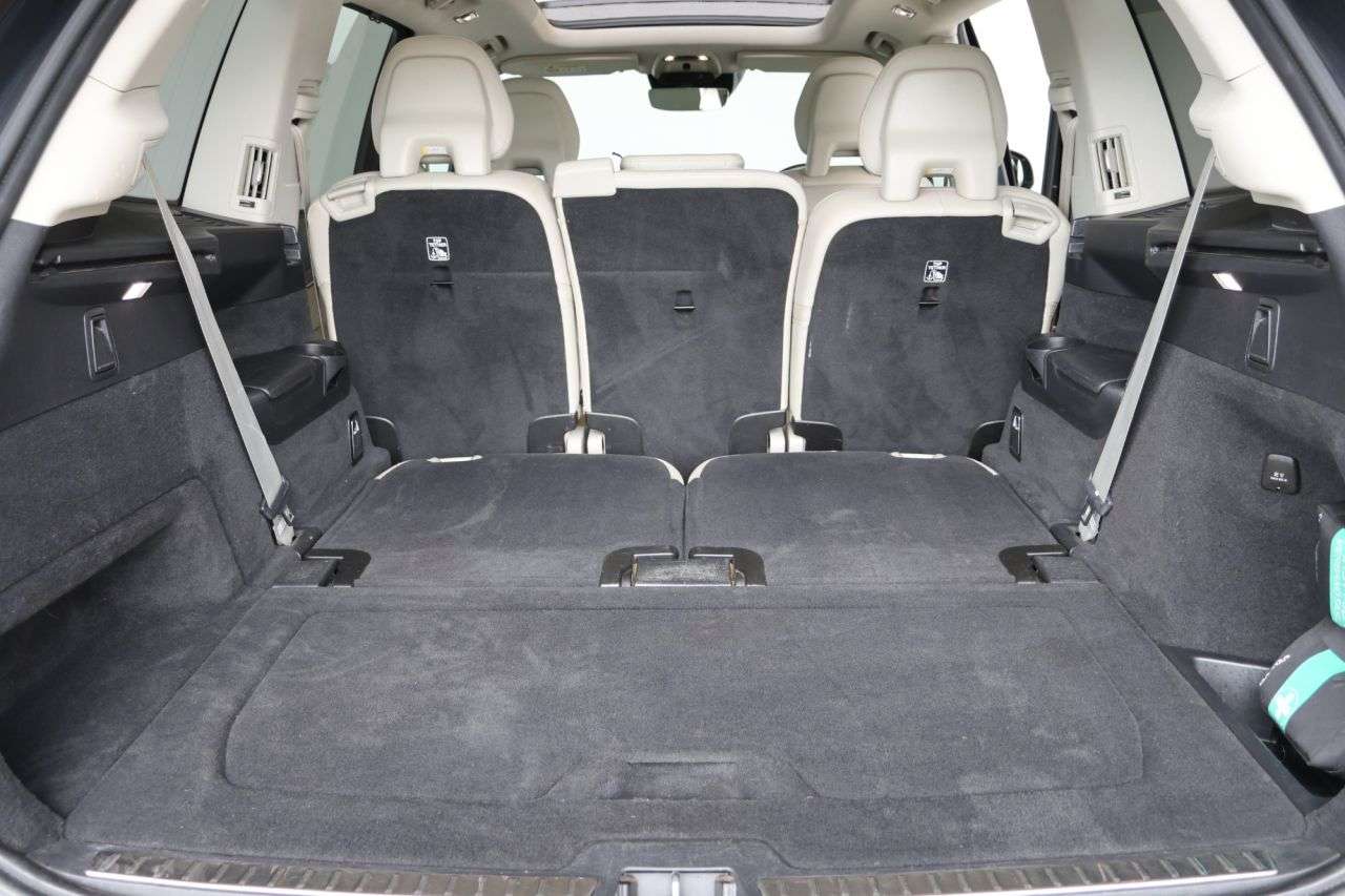 2021 VOLVO XC90 2021 VOLVO XC90