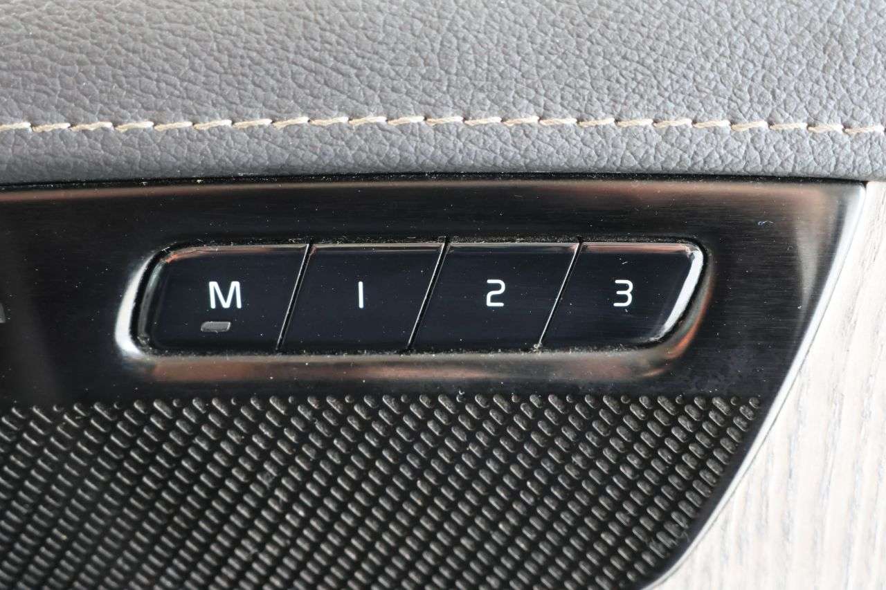 2021 VOLVO XC90 2021 VOLVO XC90