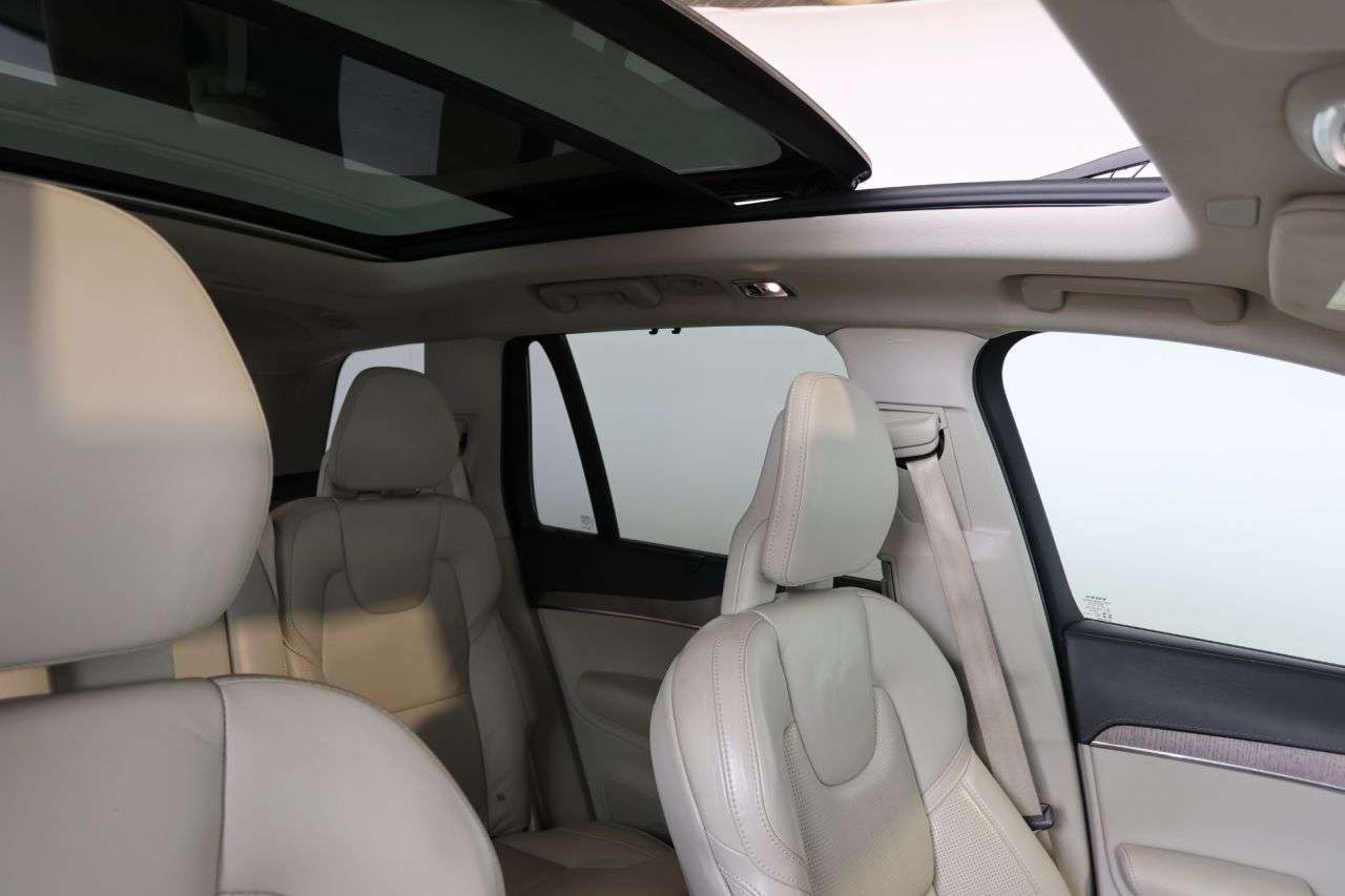 2021 VOLVO XC90 2021 VOLVO XC90