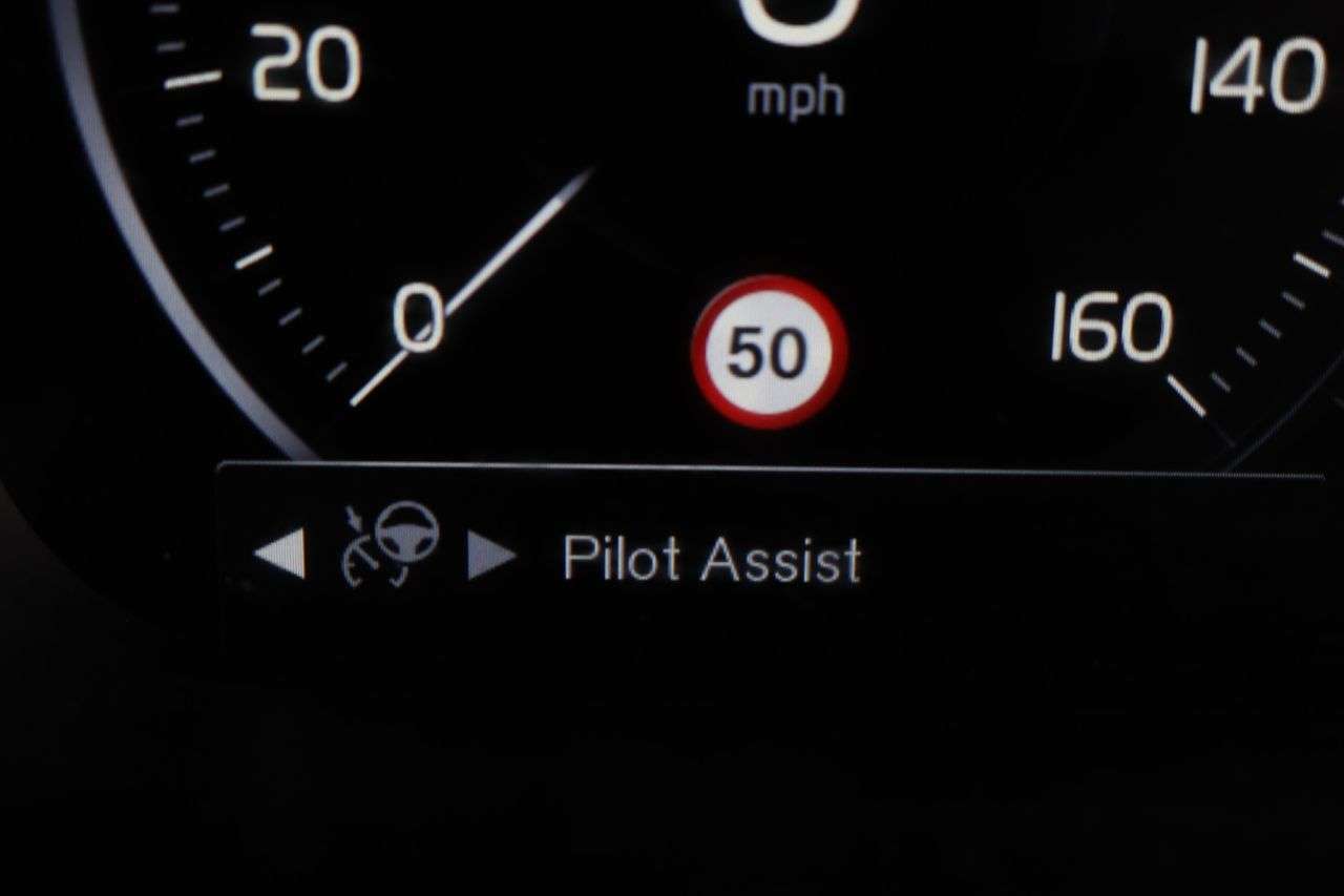2021 VOLVO XC90 2021 VOLVO XC90