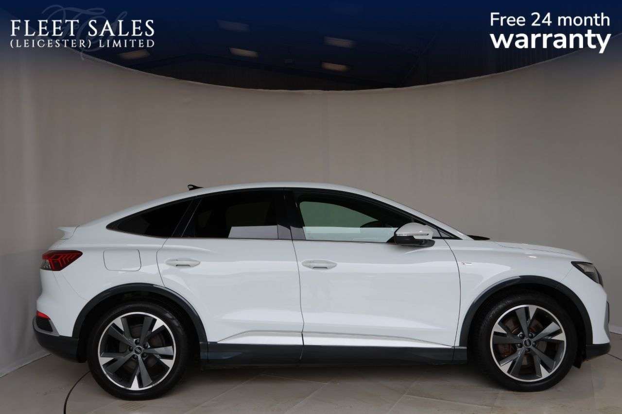 A 2022 AUDI Q4 E-TRON 40 S line Sportback 5dr Electric Auto 82kWh (204 ps) APPLE CAR PLAY + SONOS A 2022 AUDI Q4 E-TRON 40 S line Sportback 5dr Electric Auto 82kWh (204 ps) APPLE CAR PLAY + SONOS