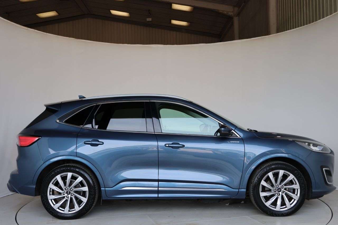 A 2021 FORD KUGA 2.5 Duratec 14.4kWh Vignale SUV 5dr Petrol Plug-in Hybrid CVT Euro 6 (s/s) A 2021 FORD KUGA 2.5 Duratec 14.4kWh Vignale SUV 5dr Petrol Plug-in Hybrid CVT Euro 6 (s/s)