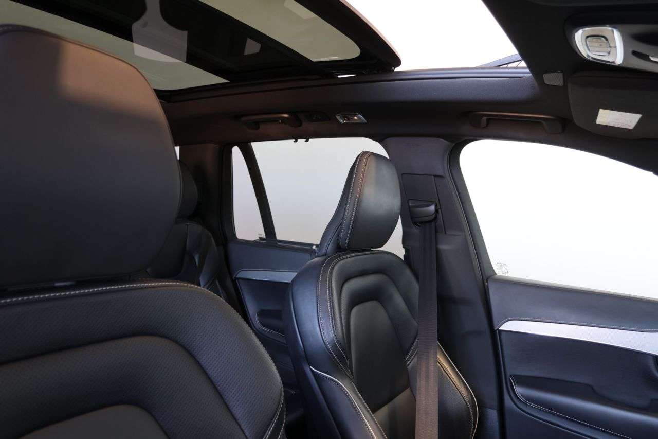 2022 VOLVO XC90 2022 VOLVO XC90