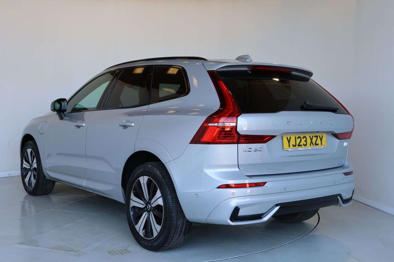 2023 VOLVO XC60 2023 VOLVO XC60
