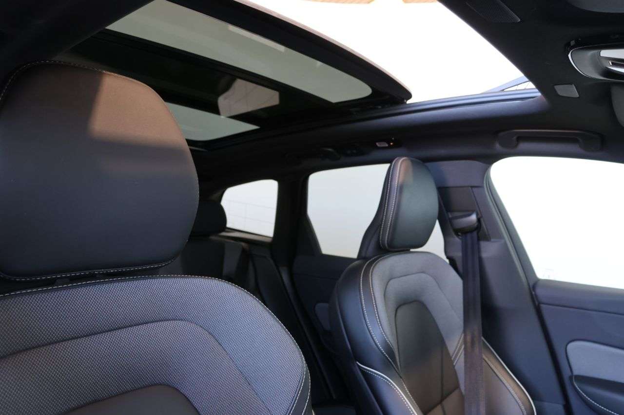 2023 VOLVO XC60 2023 VOLVO XC60