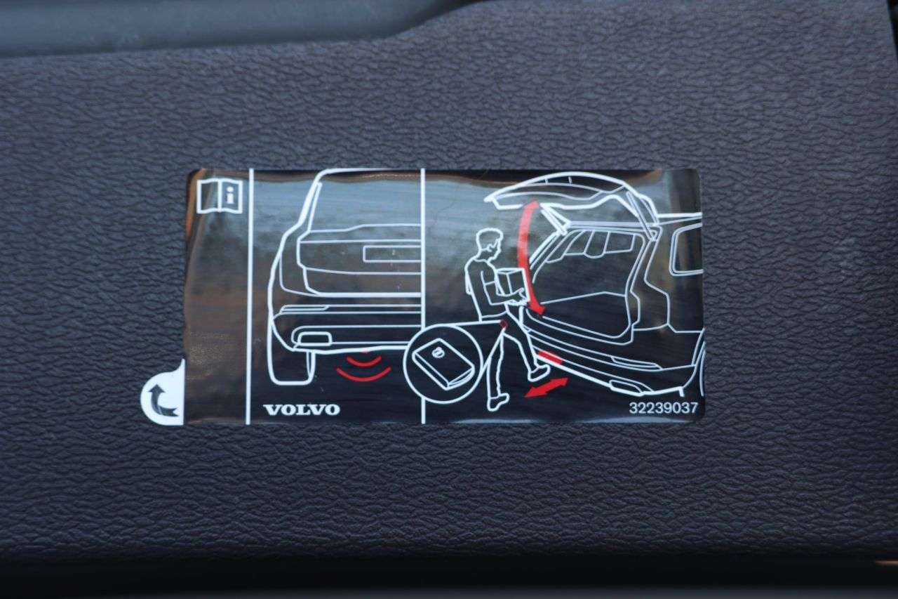 2022 VOLVO V60 2022 VOLVO V60
