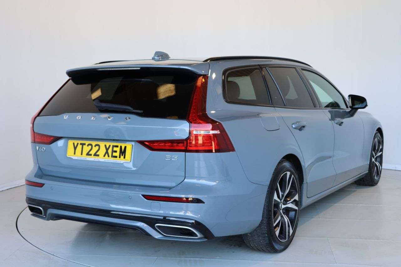 2022 VOLVO V60 2022 VOLVO V60