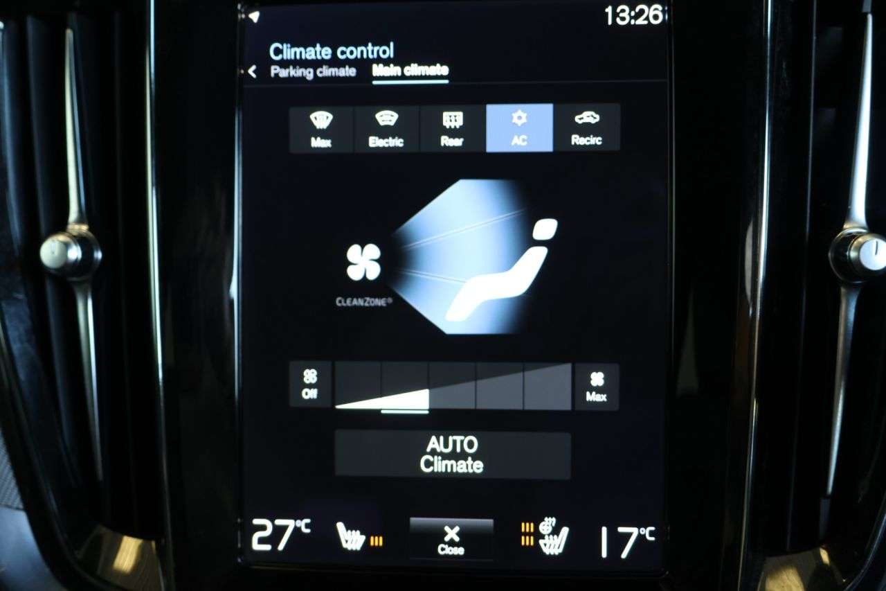 2022 VOLVO V60 2022 VOLVO V60