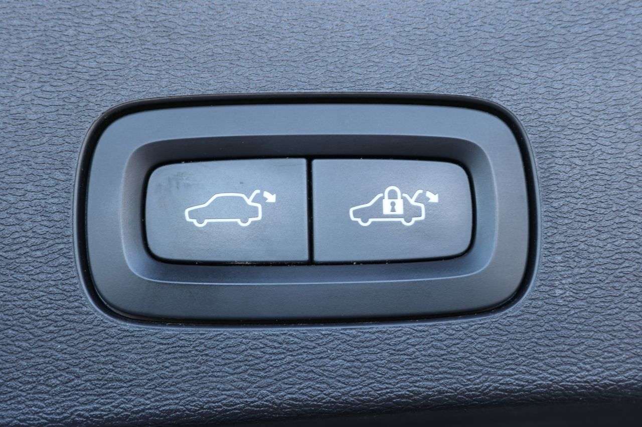 2022 VOLVO V60 2022 VOLVO V60