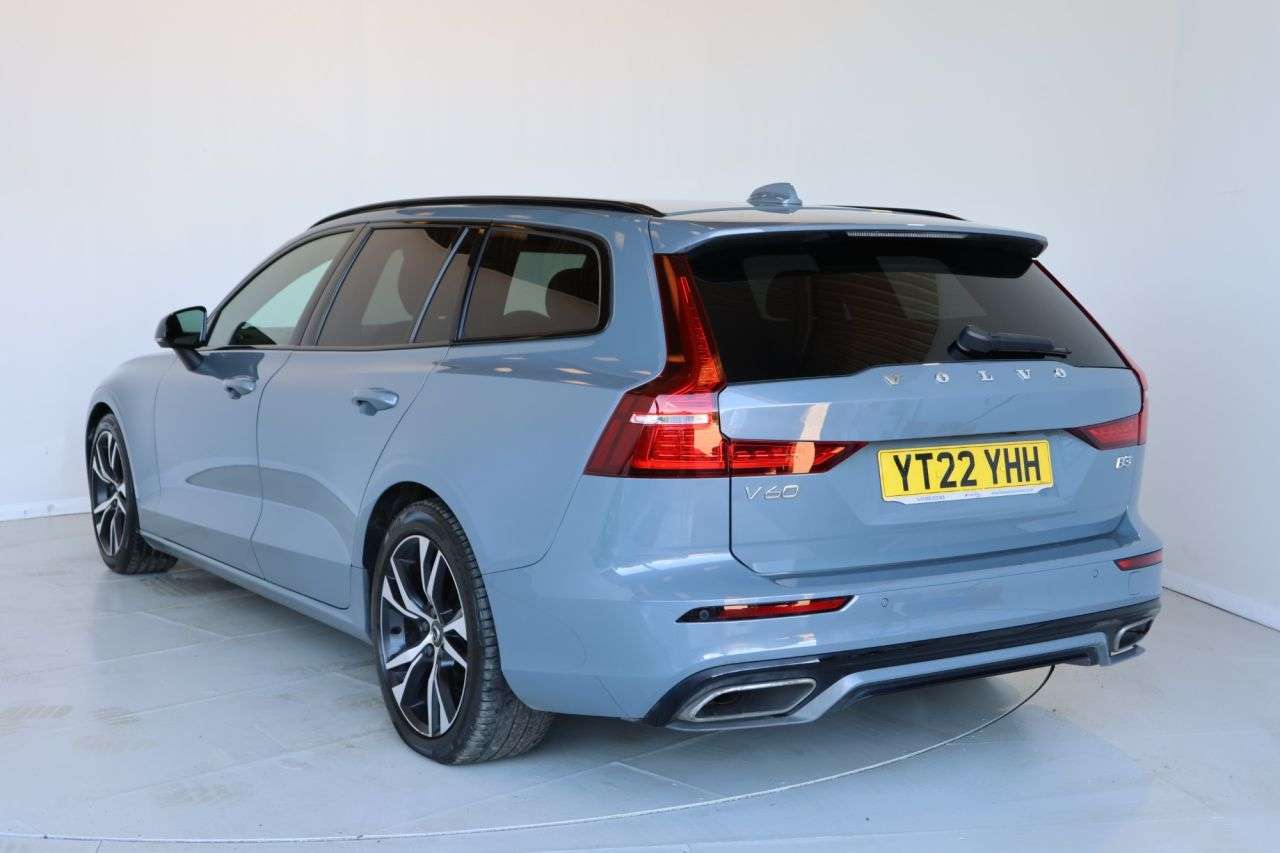 2022 VOLVO V60 2022 VOLVO V60