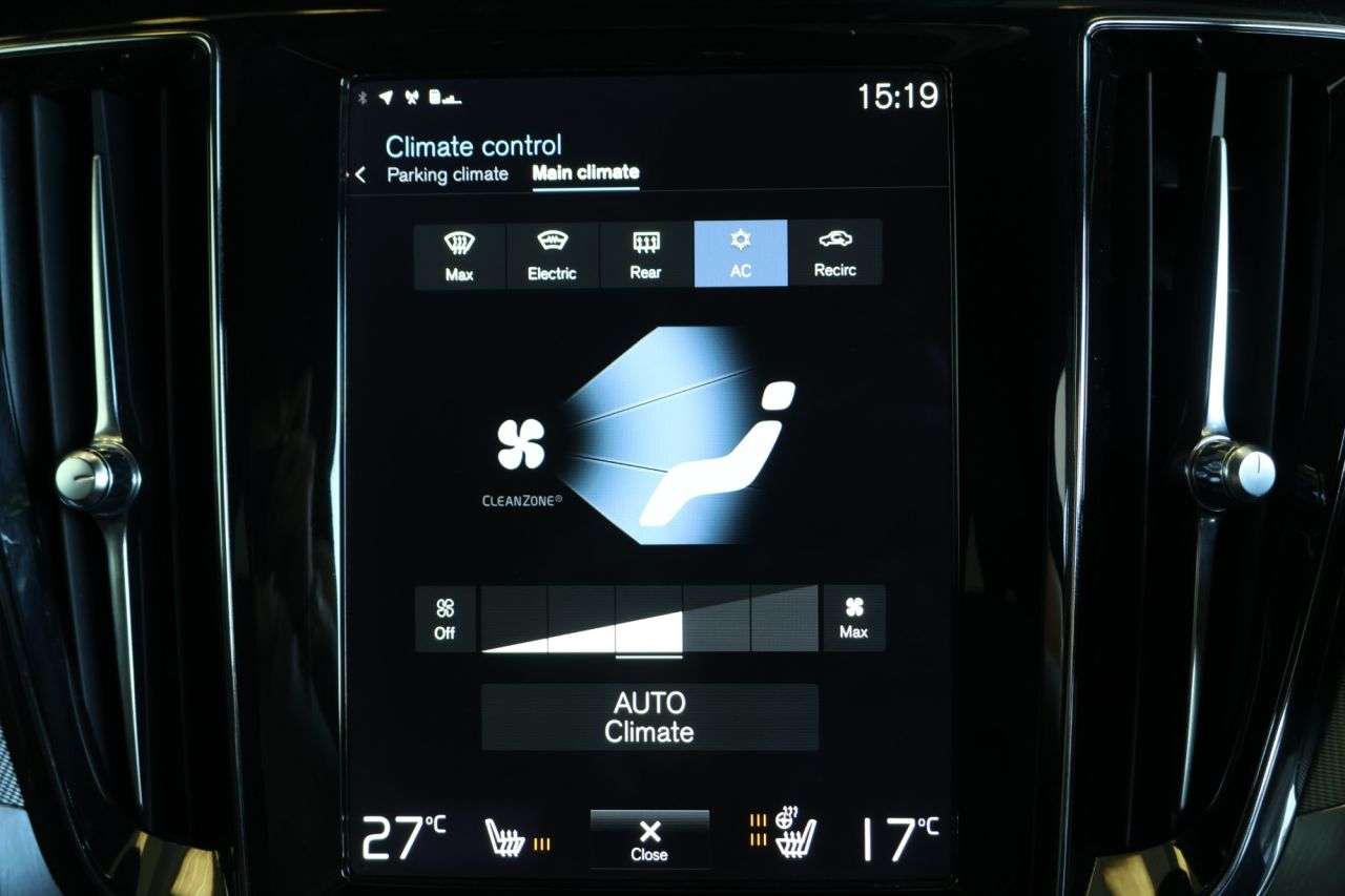 2022 VOLVO V60 2022 VOLVO V60
