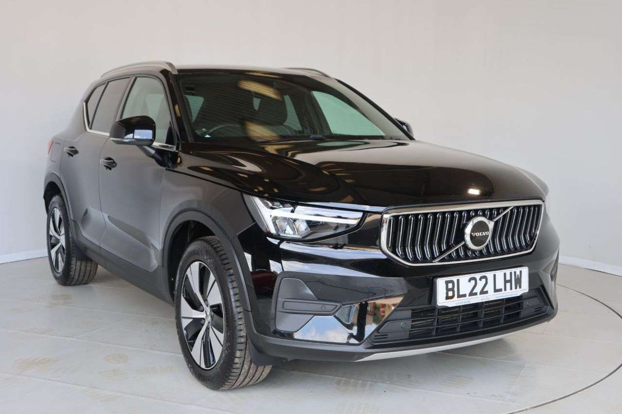 2022 VOLVO XC40 2022 VOLVO XC40