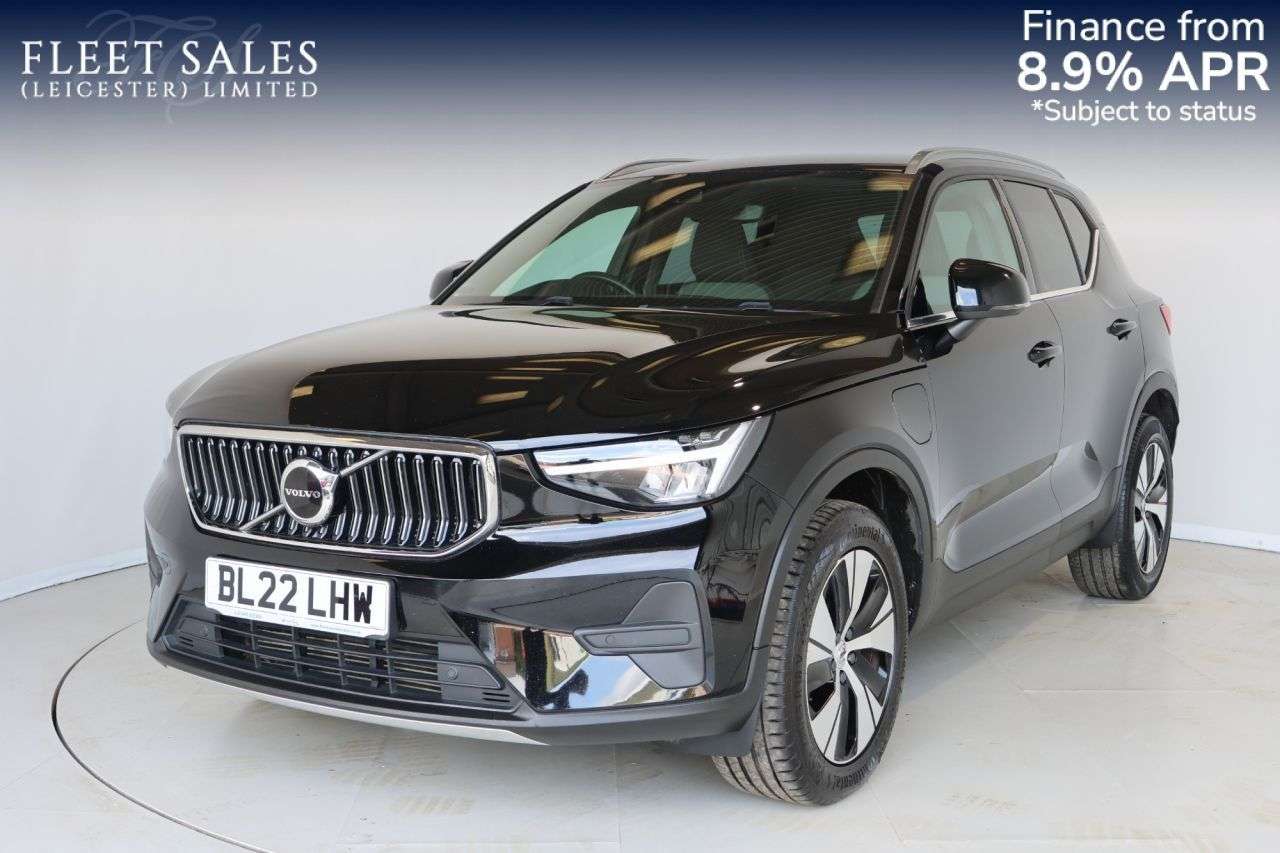 A 2022 VOLVO XC40 1.5h T4 Recharge 10.7kWh Core SUV 5dr Petrol Plug-in Hybrid Auto Euro 6 (s/ A 2022 VOLVO XC40 1.5h T4 Recharge 10.7kWh Core SUV 5dr Petrol Plug-in Hybrid Auto Euro 6 (s/
