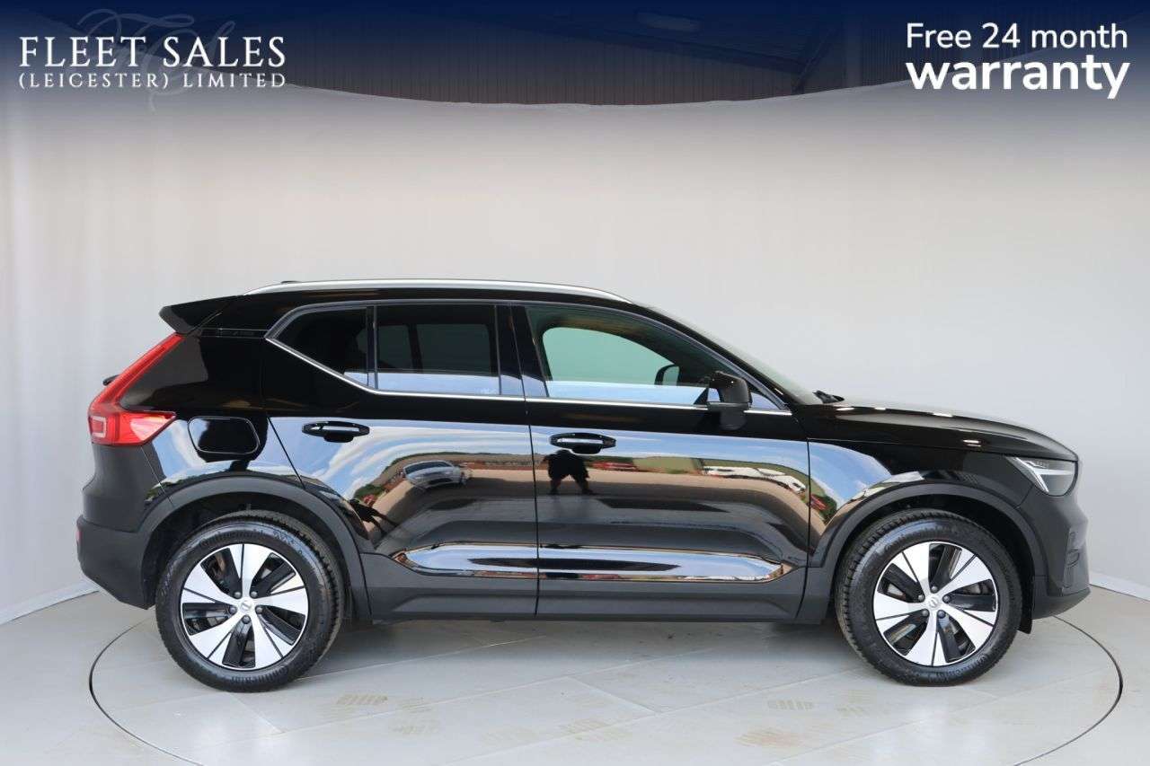 A 2022 VOLVO XC40 1.5h T4 Recharge 10.7kWh Core SUV 5dr Petrol Plug-in Hybrid Auto Euro 6 (s/ A 2022 VOLVO XC40 1.5h T4 Recharge 10.7kWh Core SUV 5dr Petrol Plug-in Hybrid Auto Euro 6 (s/
