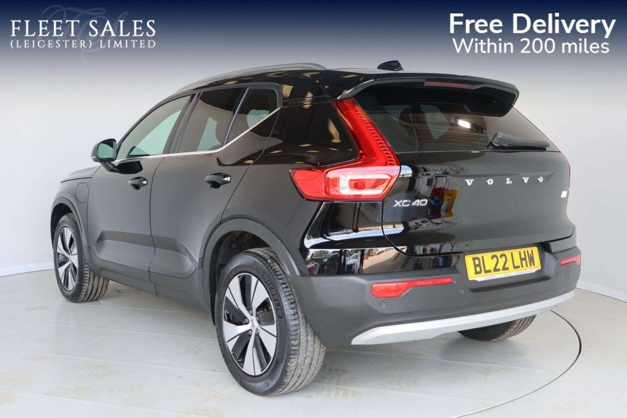 2022 VOLVO XC40 2022 VOLVO XC40