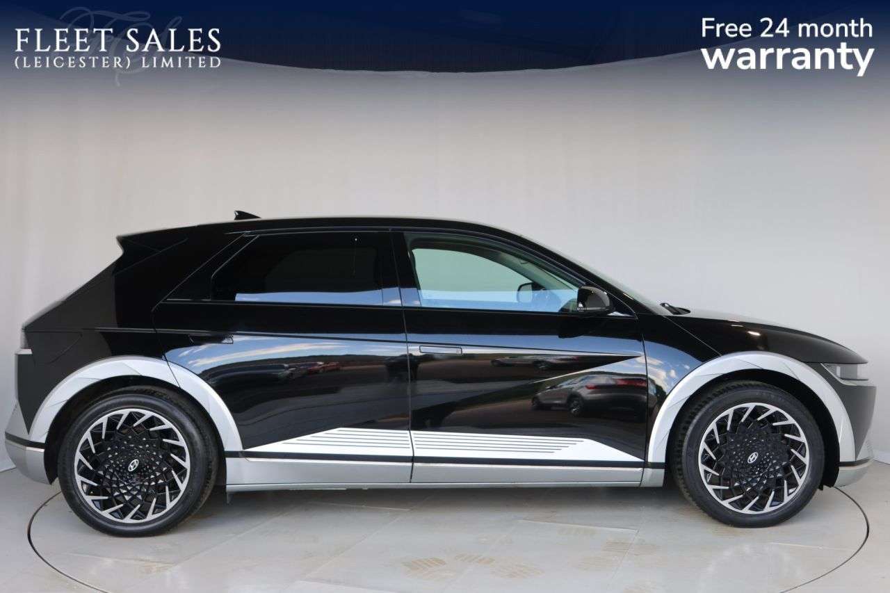 A 2022 HYUNDAI IONIQ 5 73kWh Ultimate Hatchback 5dr Electric Auto (217 ps) HEATED STEERING WHEEL A 2022 HYUNDAI IONIQ 5 73kWh Ultimate Hatchback 5dr Electric Auto (217 ps) HEATED STEERING WHEEL