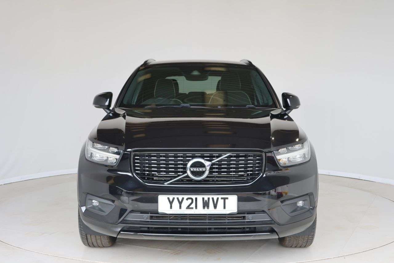 2021 VOLVO XC40 2021 VOLVO XC40