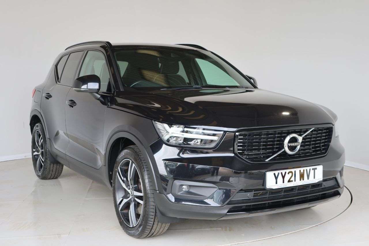 2021 VOLVO XC40 2021 VOLVO XC40