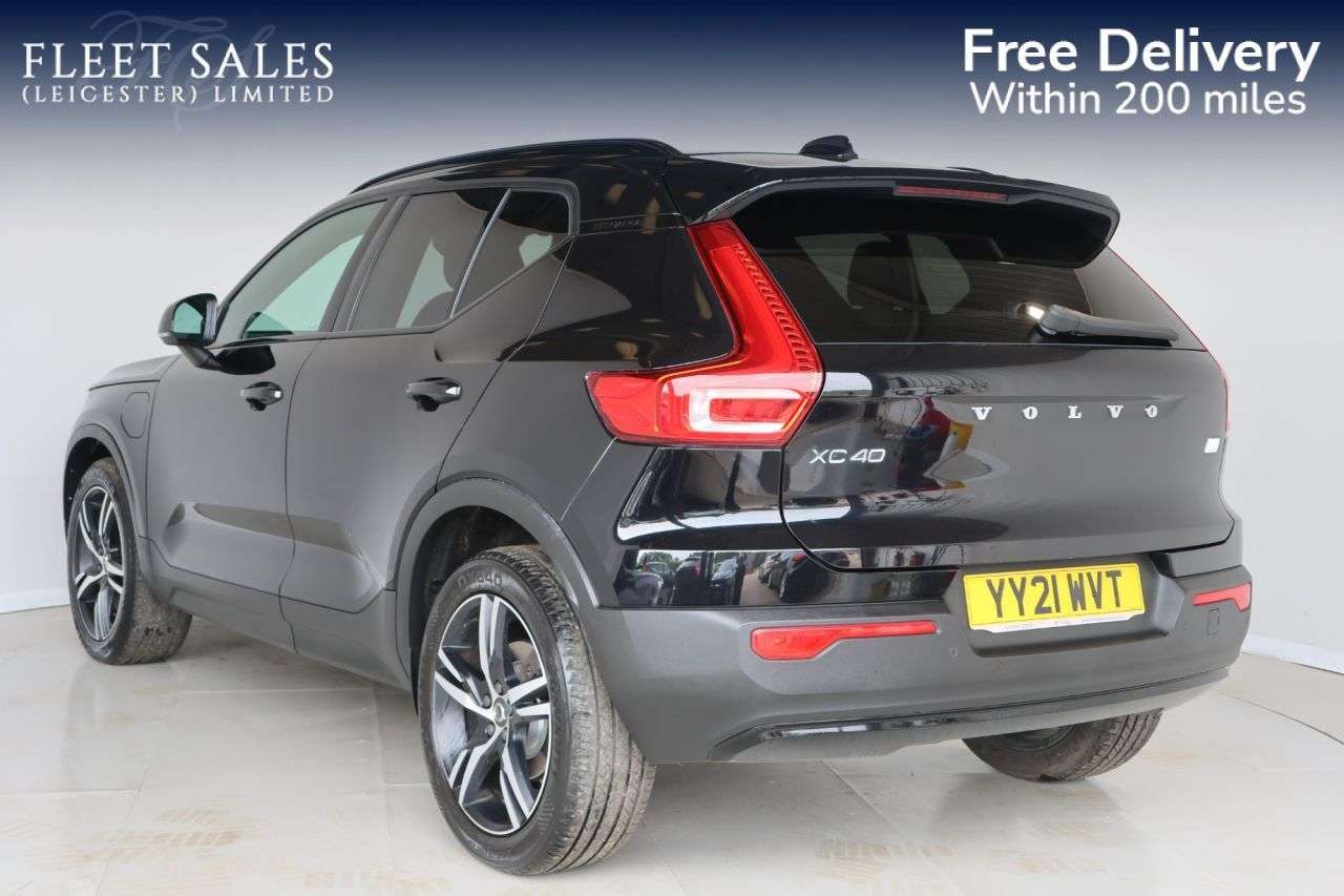 2021 VOLVO XC40 2021 VOLVO XC40