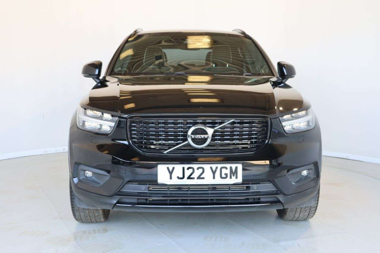 2022 VOLVO XC40 2022 VOLVO XC40