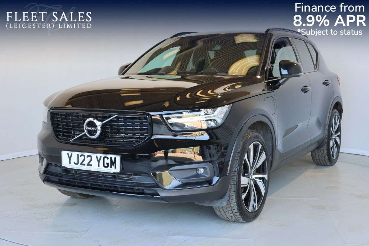 A 2022 VOLVO XC40 1.5h T5 Recharge 10.7kWh Ultimate Dark SUV 5dr Petrol Plug-in Hybrid Auto E A 2022 VOLVO XC40 1.5h T5 Recharge 10.7kWh Ultimate Dark SUV 5dr Petrol Plug-in Hybrid Auto E